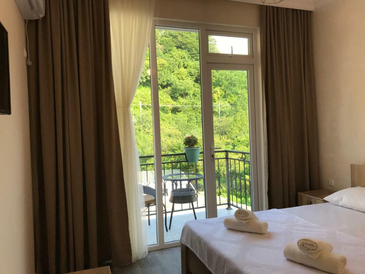 Hotel Charli Gonio Eksteriør bilde