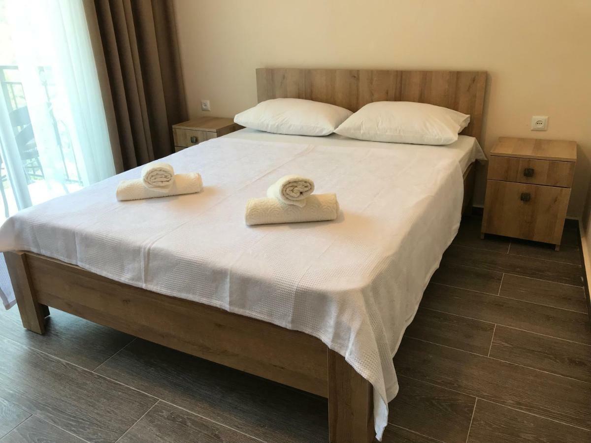 Hotel Charli Gonio Eksteriør bilde